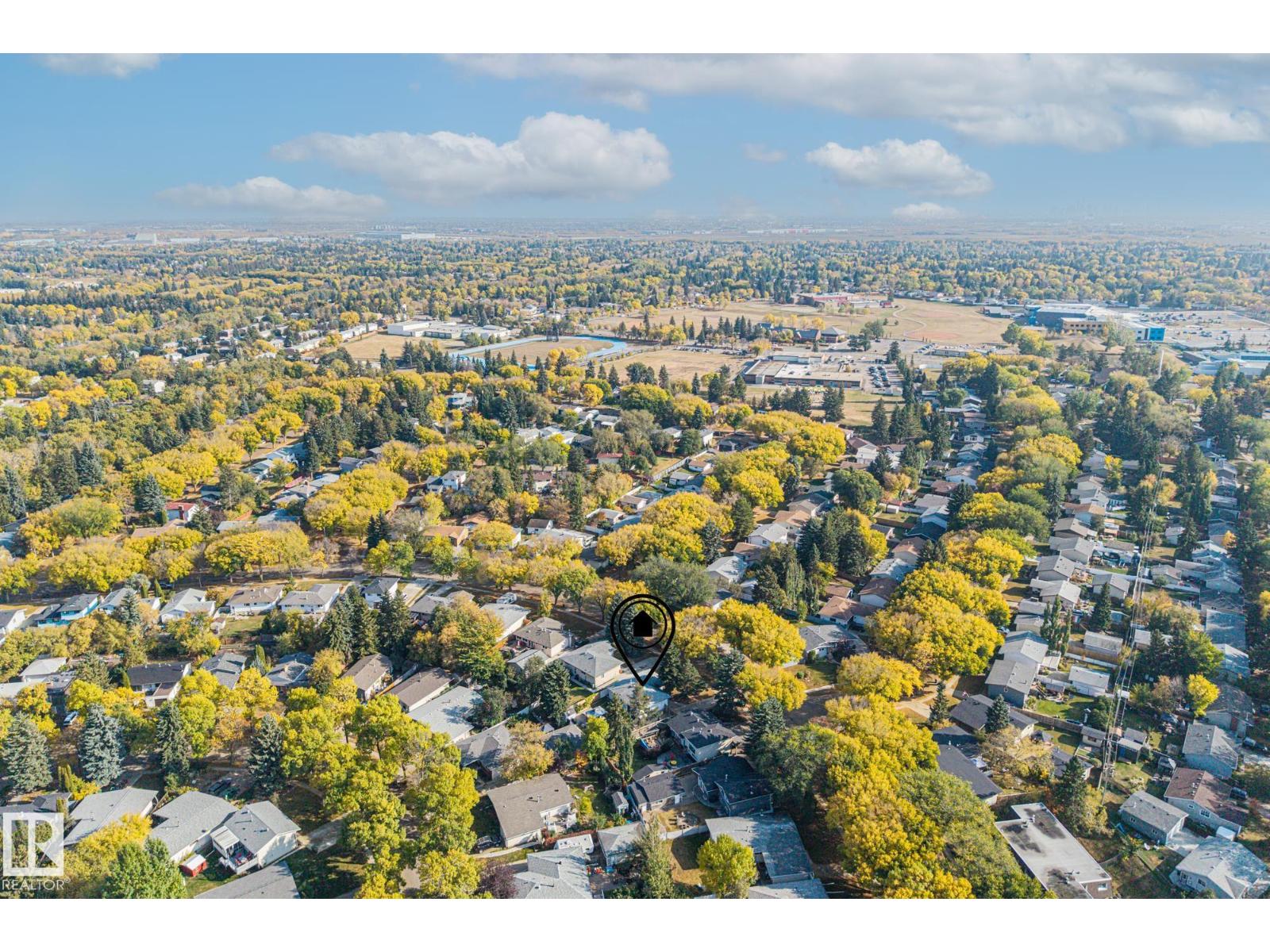 Single Family House Bungalow for Sale in  BURNHAM AVENUE St. Albert 