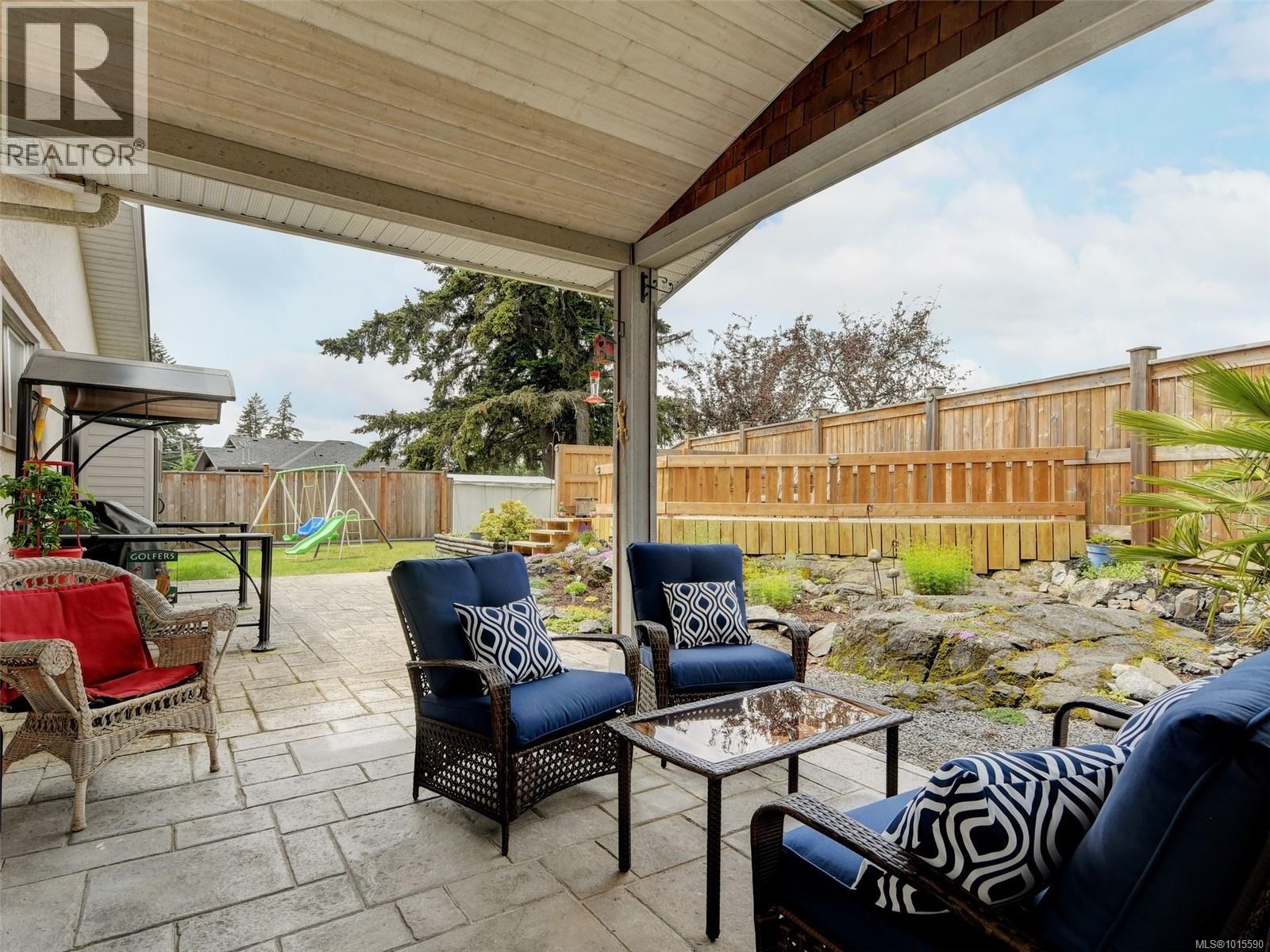 640 Strandlund Avenue, Langford