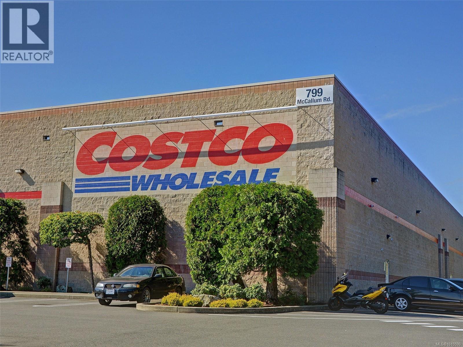  640 Strandlund Avenue, Langford