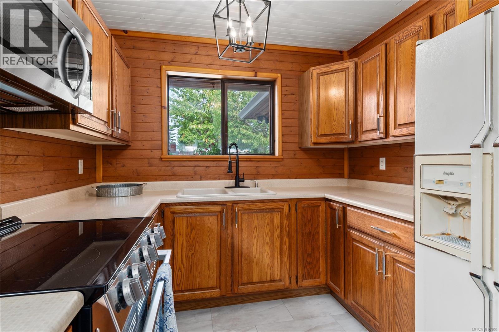 217 Larwood Rd, Campbell River