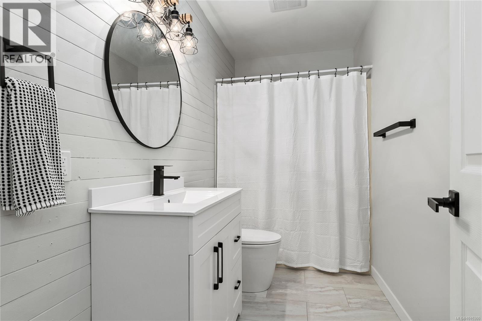 217 Larwood Rd, Campbell River