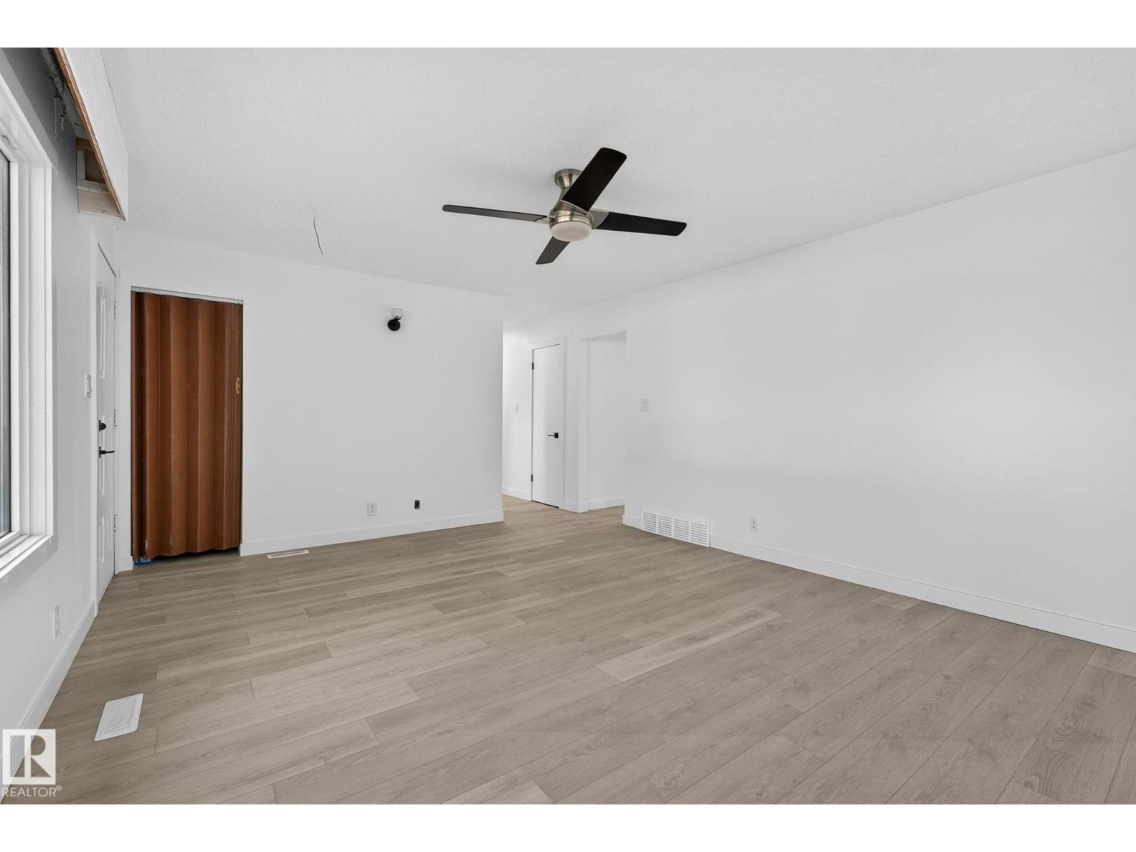 5419 48 ST, Stony Plain