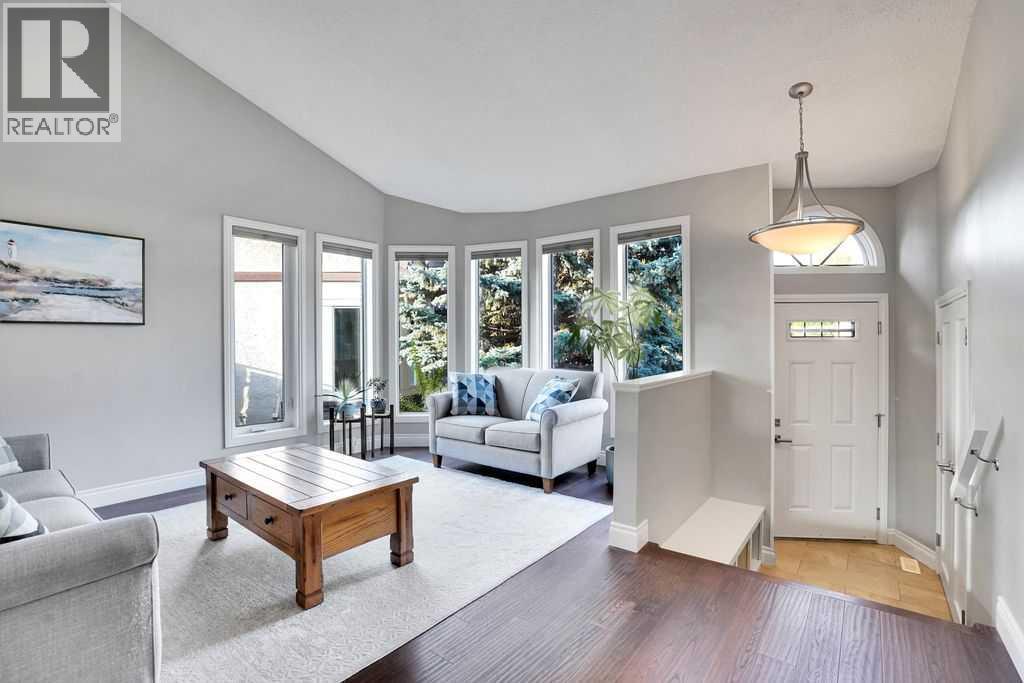 Single Family House 4 Level for Sale in  Wood Valley Place SW Woodbine Calgary 