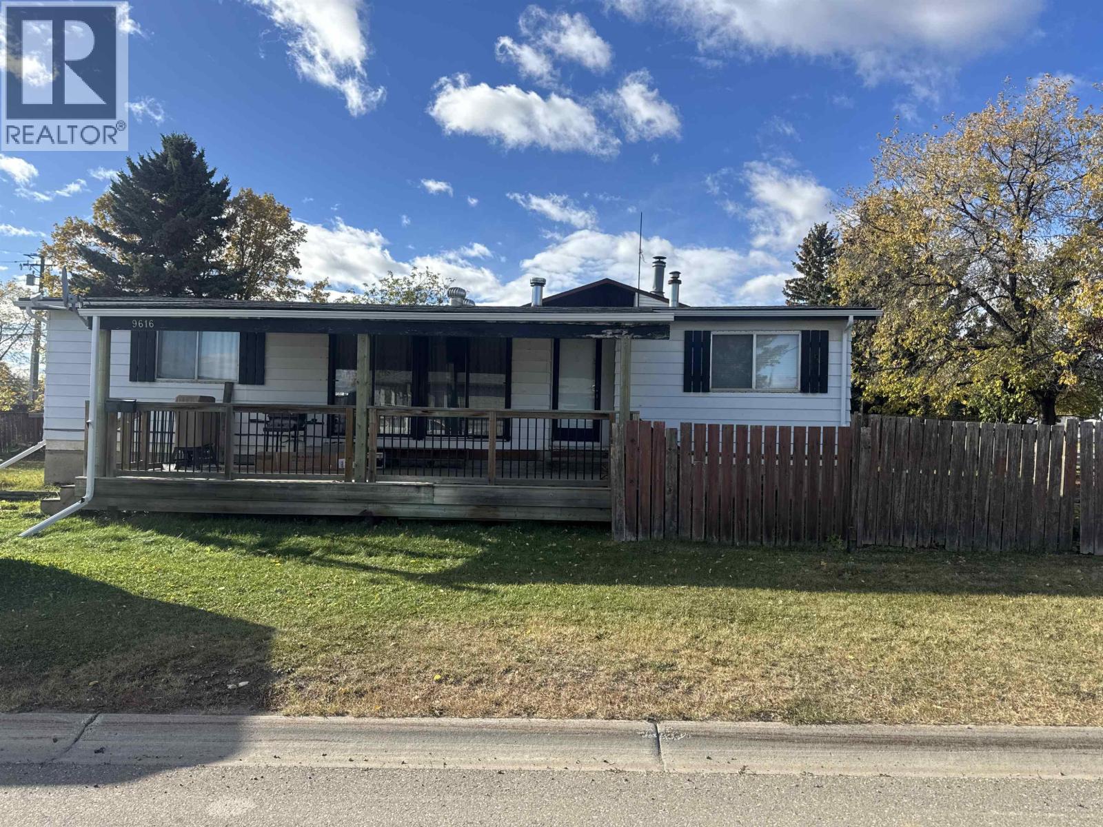 9616 81 STREET, Fort St. John