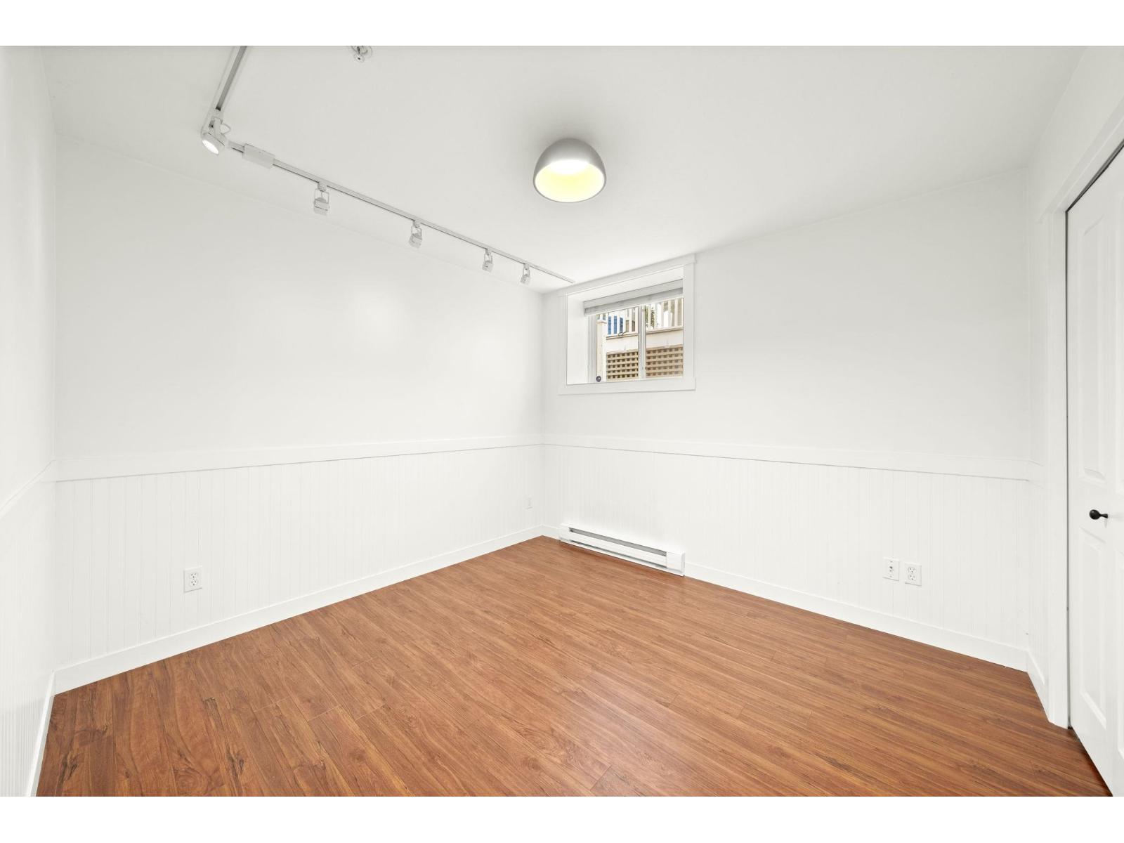 9445 KANAKA STREET, Langley