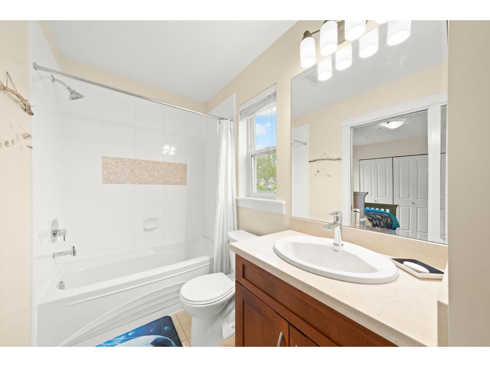 9445 KANAKA STREET, Langley