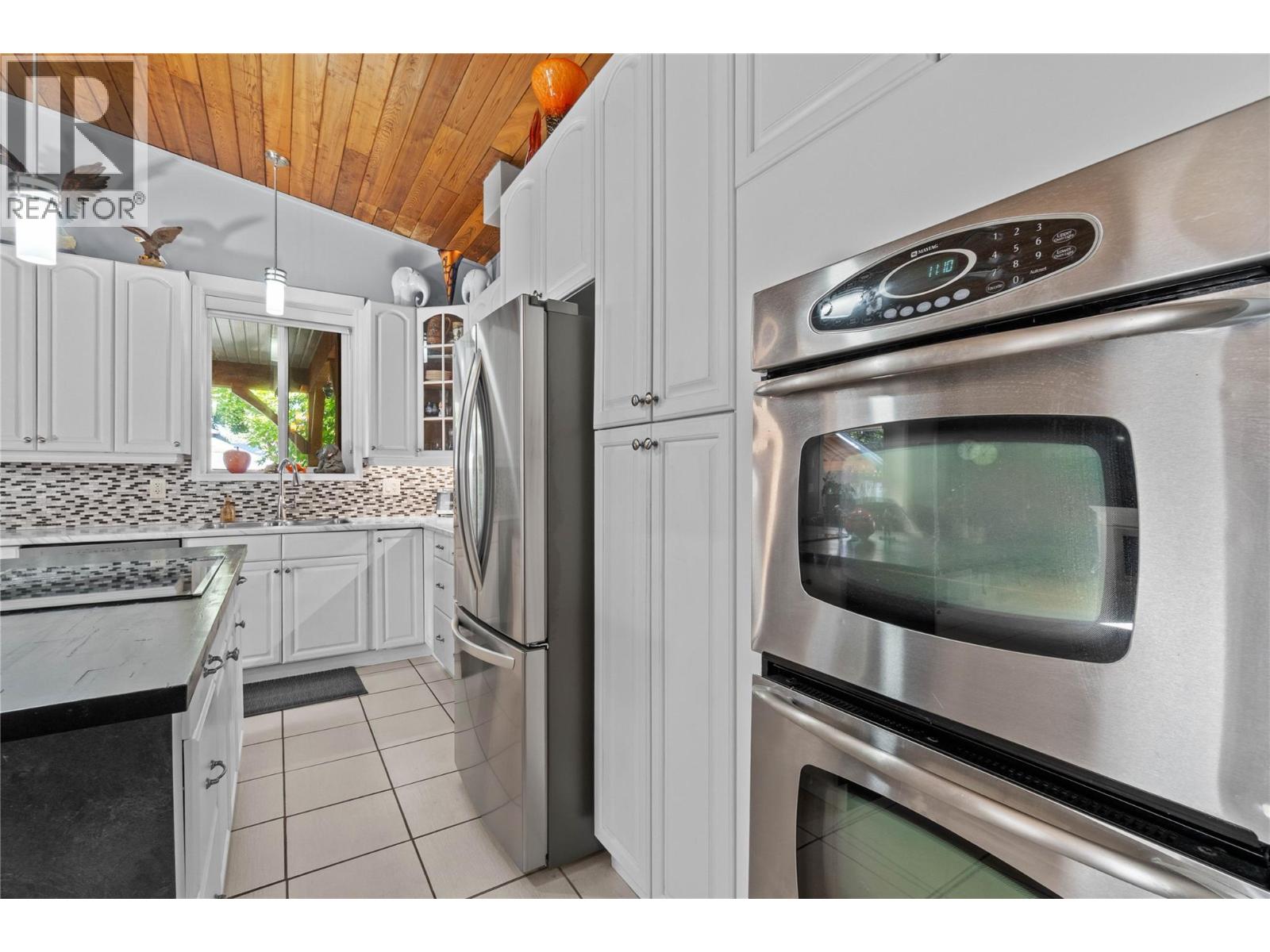 491 7 Street Southeast, Salmon Arm