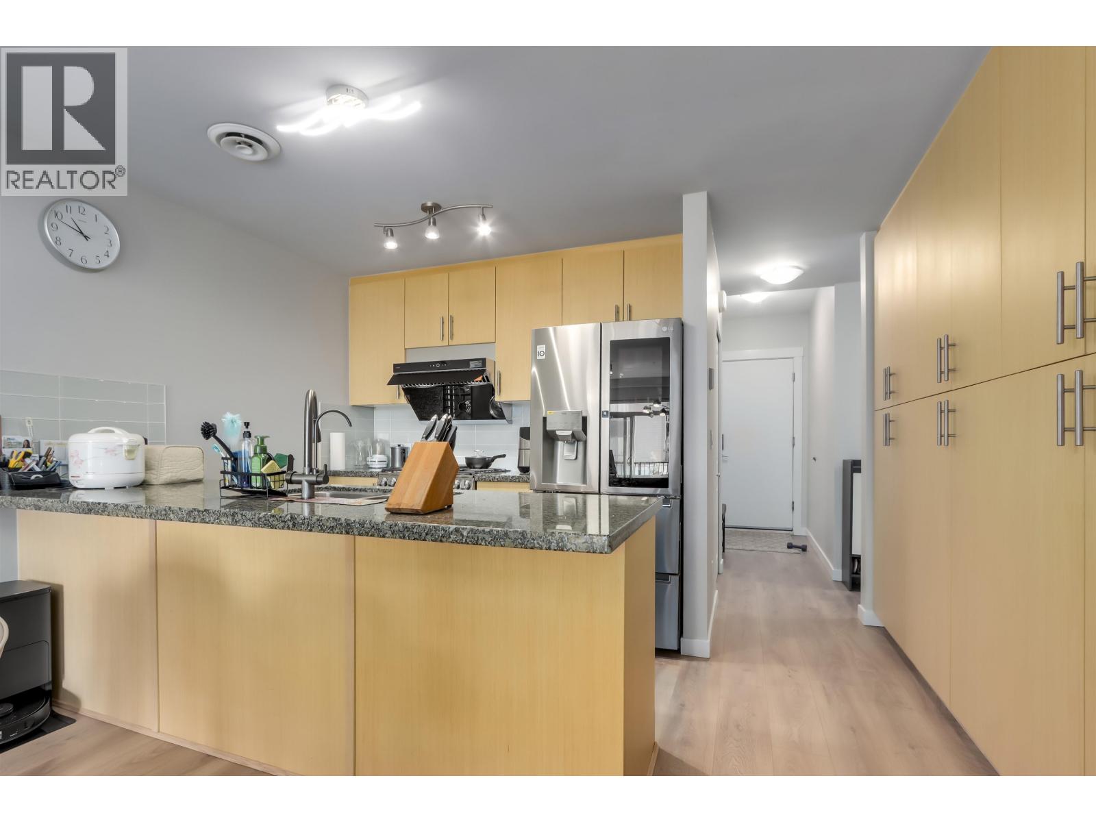 #204-6077 LONDON Road, Richmond