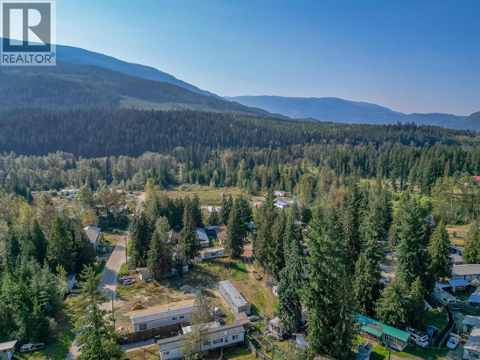 33 4441 Delaney Road, Malakwa
