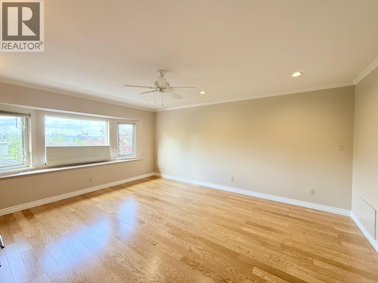 733 MACDONALD AVENUE, Burnaby