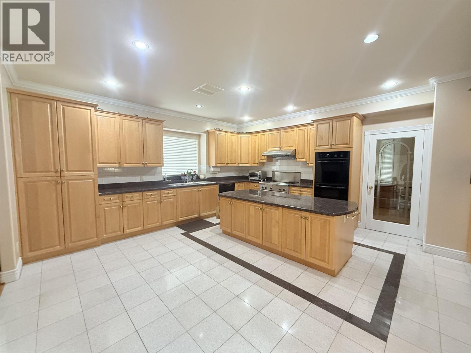 733 MACDONALD AVENUE, Burnaby