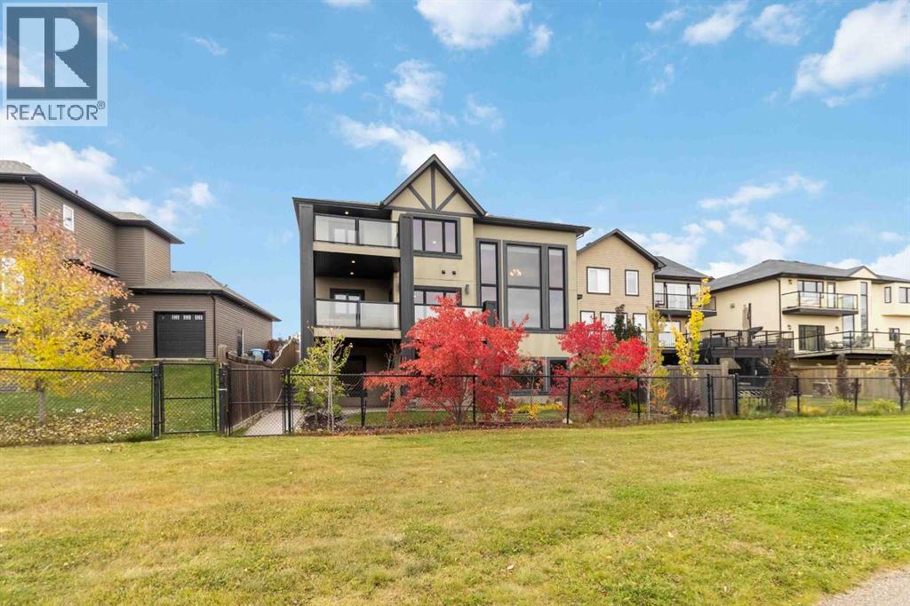 243 Wild Rose Street, Fort McMurray