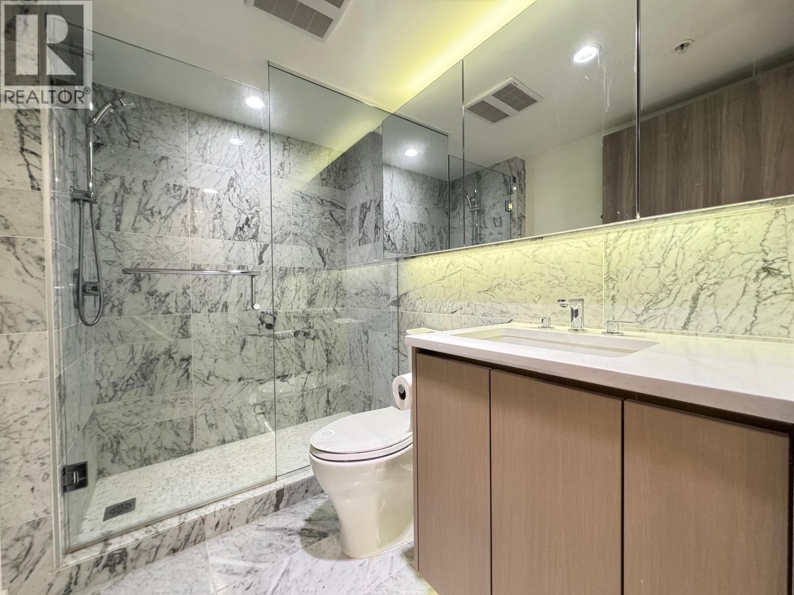 8180 NUNAVUT LANE, Vancouver