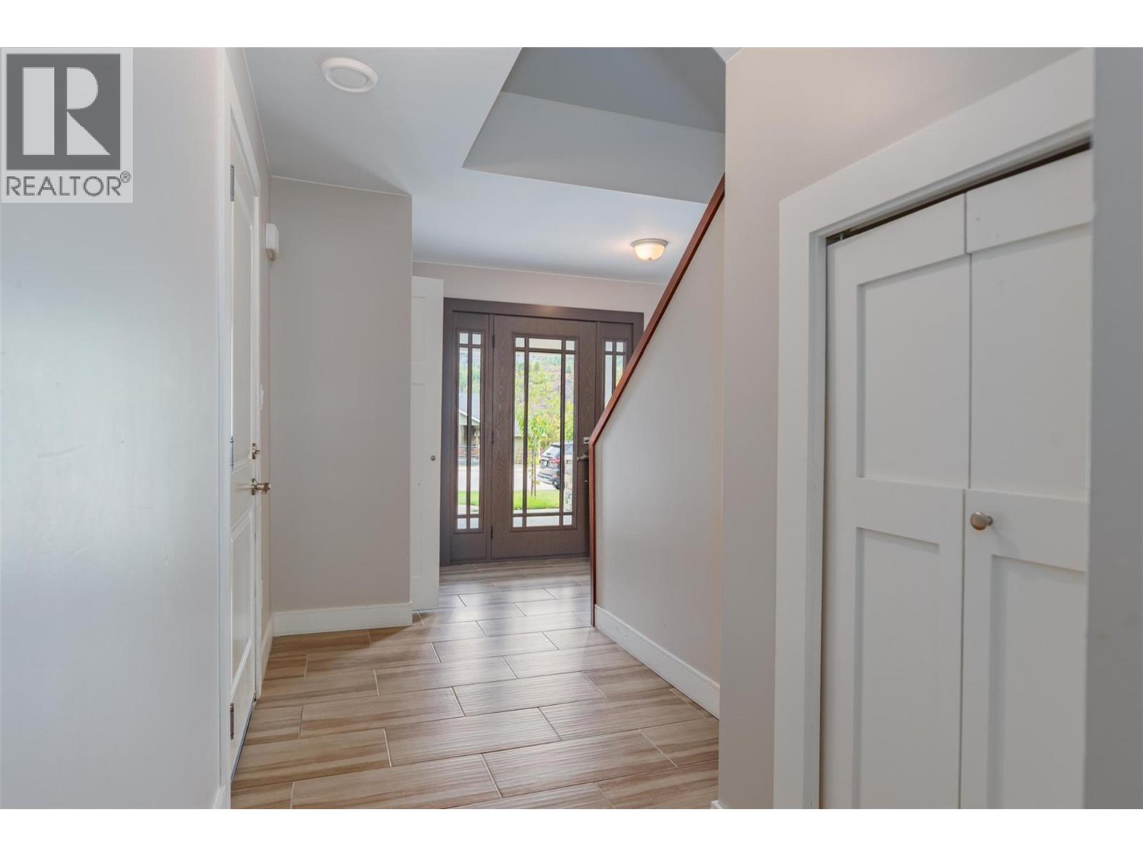 3720 5th Avenue, Castlegar