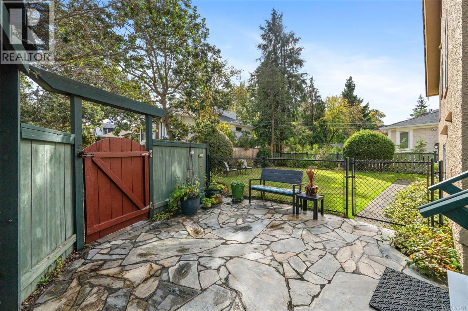  985 Island Road, Oak Bay
