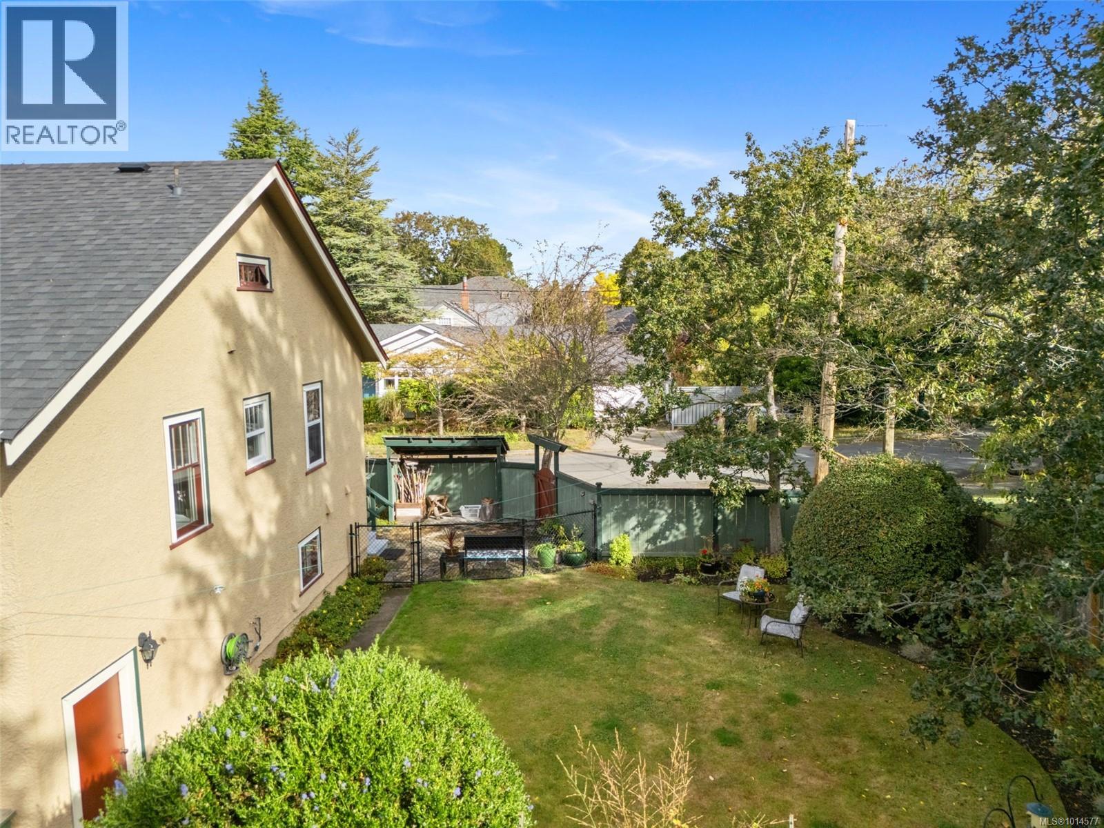  985 Island Road, Oak Bay
