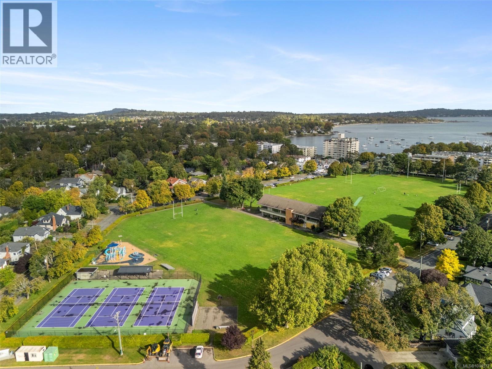  985 Island Road, Oak Bay