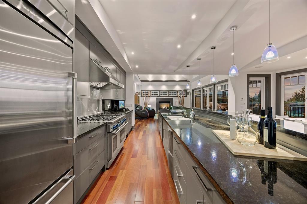 2737 CRESCENT DRIVE, Surrey