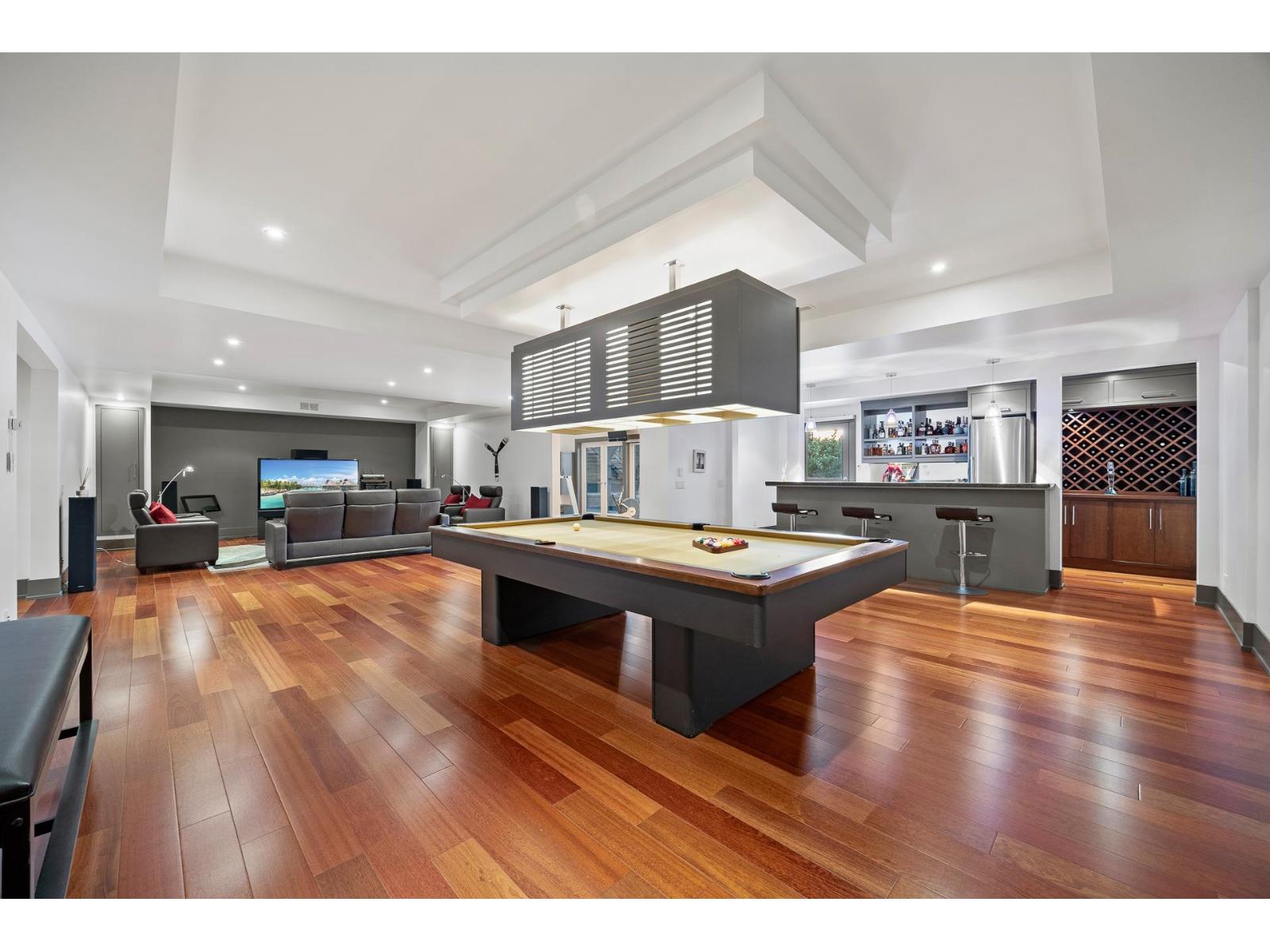 2737 CRESCENT DRIVE, Surrey