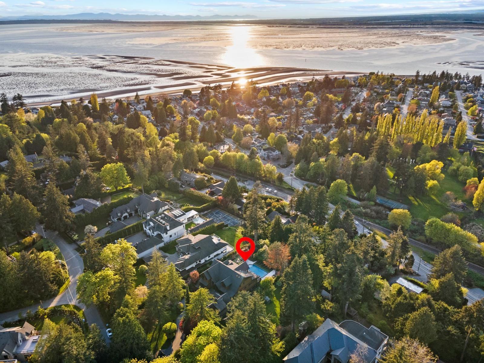 2737 CRESCENT DRIVE, Surrey