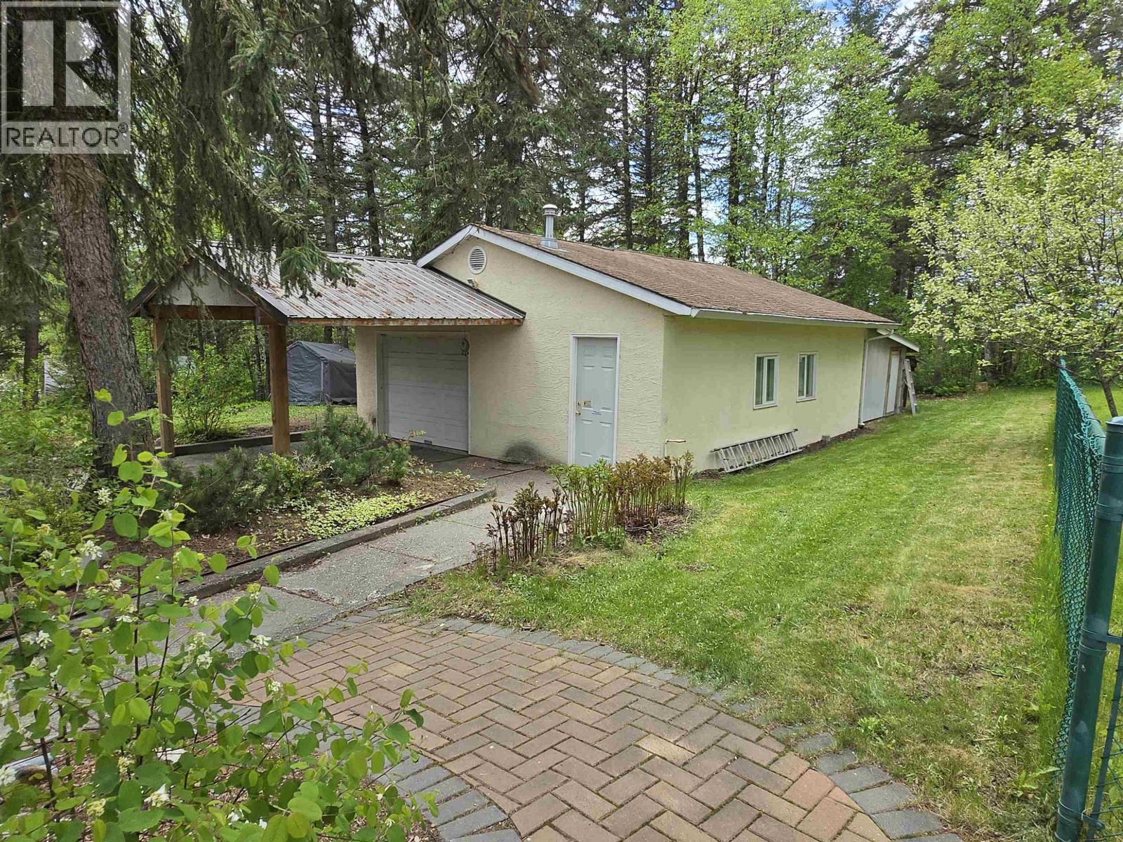 2211 E SALES ROAD, Quesnel
