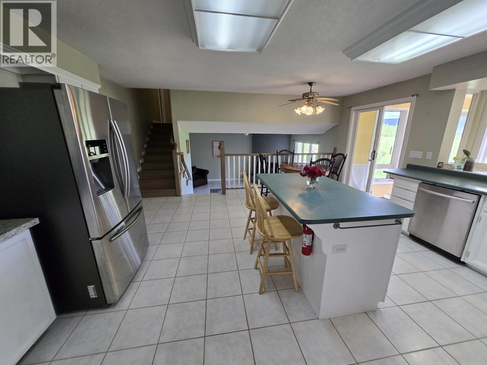 2211 E SALES ROAD, Quesnel