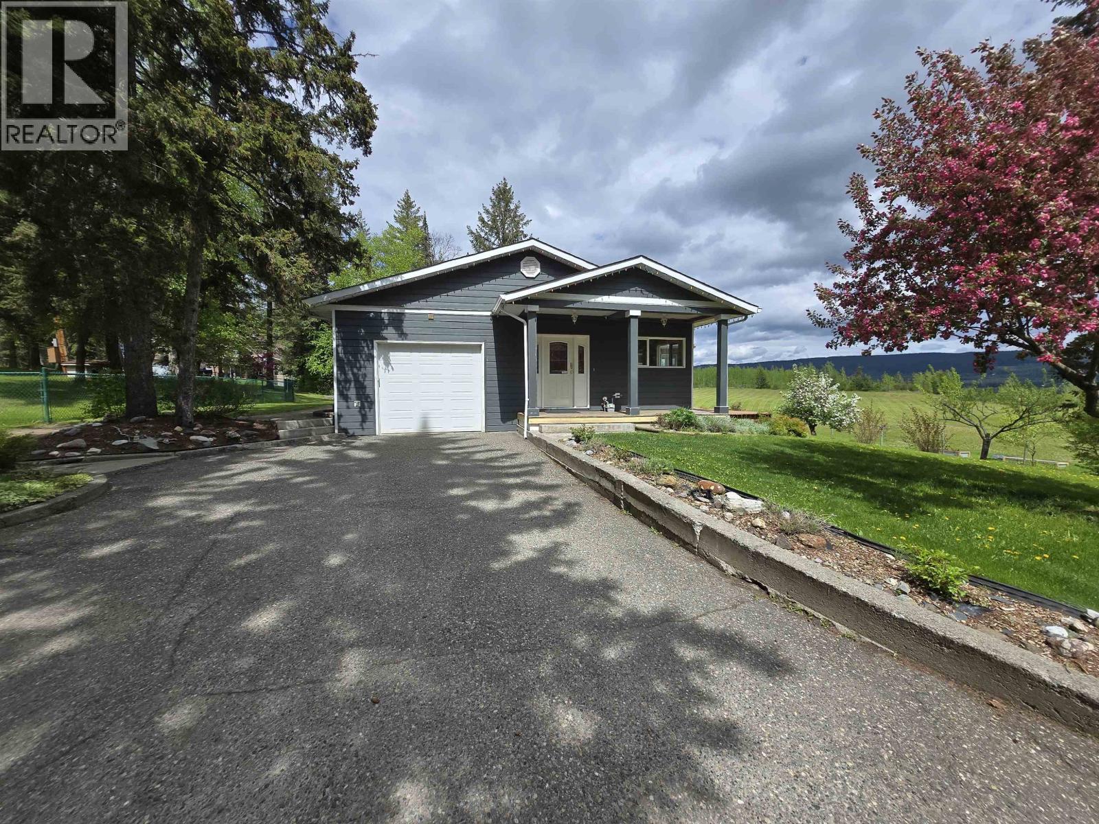 2211 E SALES ROAD, Quesnel