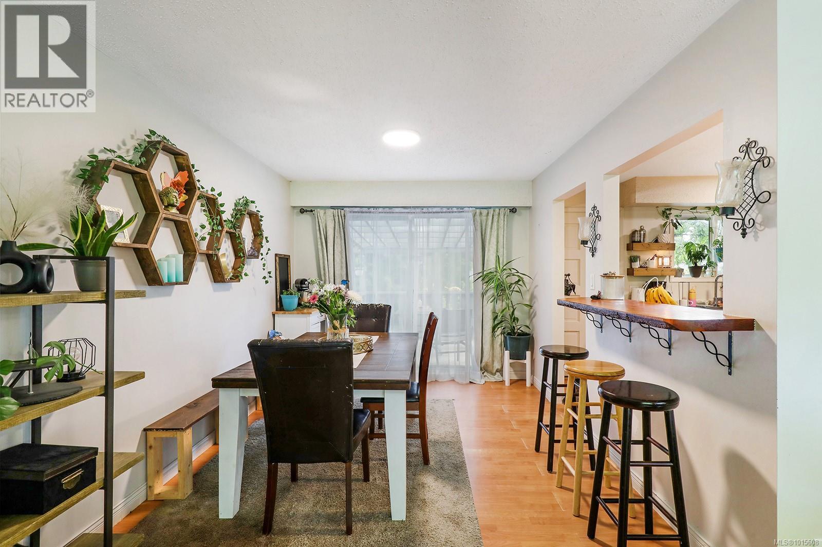 2046 Tull Ave, Courtenay