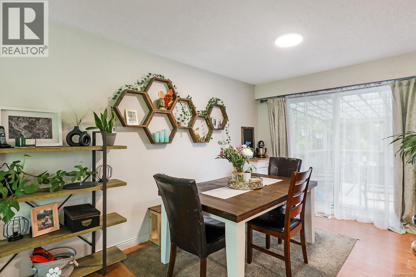 2046 Tull Ave, Courtenay