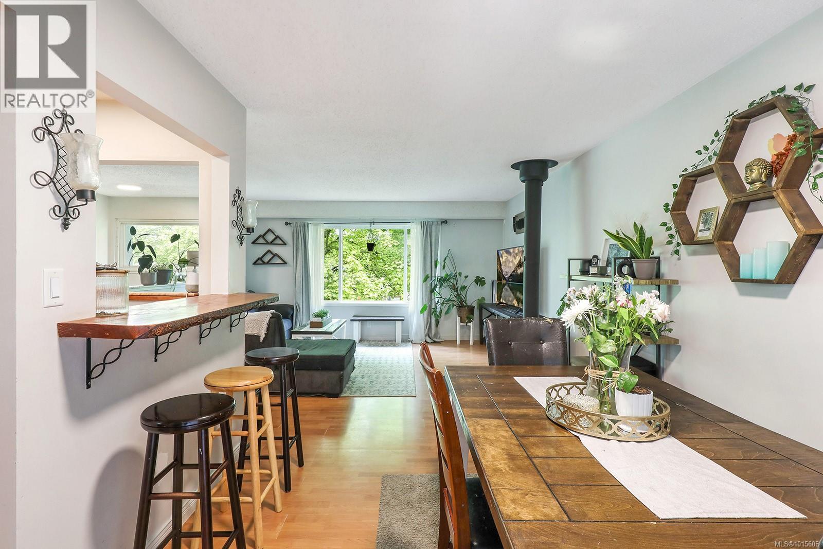 2046 Tull Ave, Courtenay