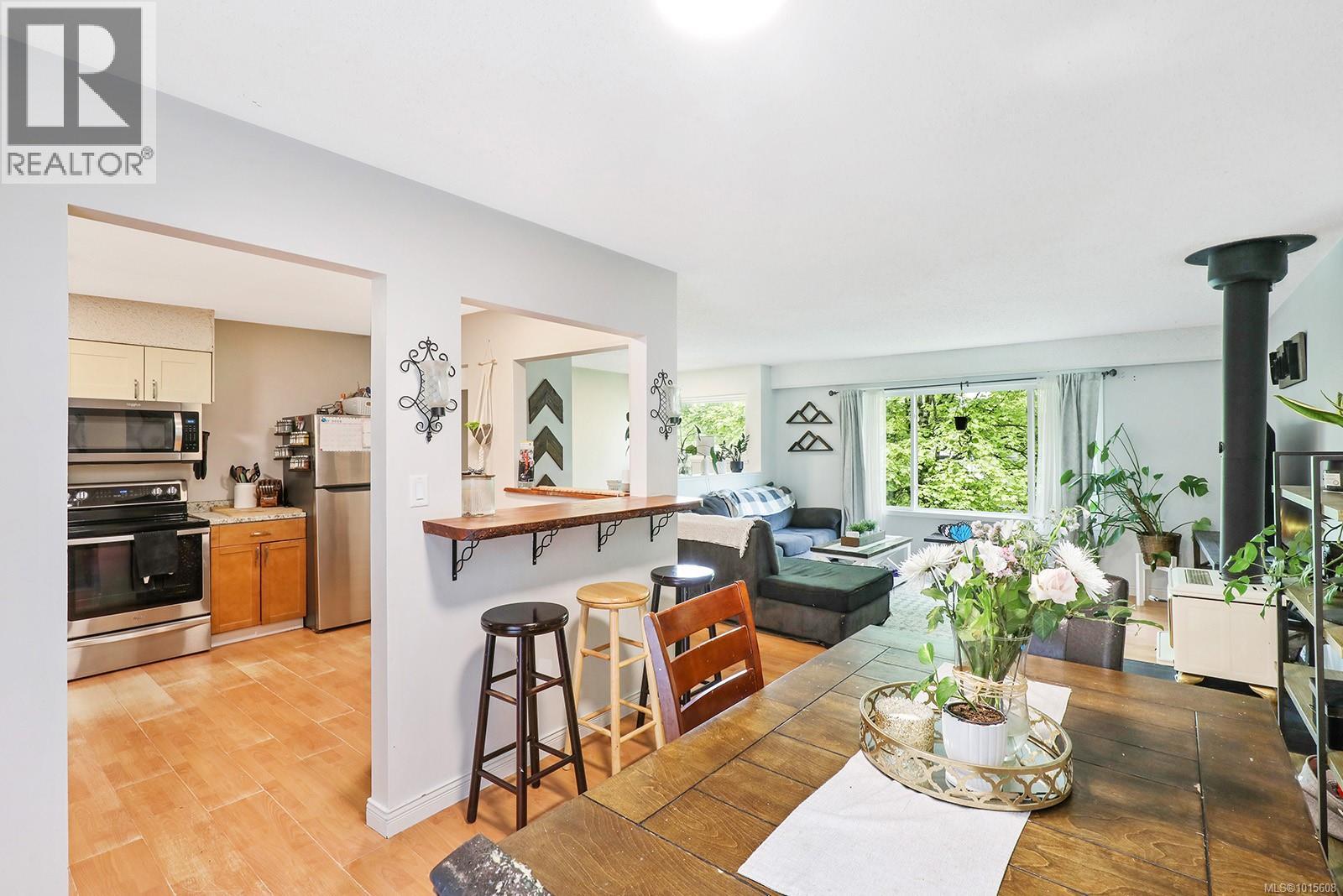 2046 Tull Ave, Courtenay