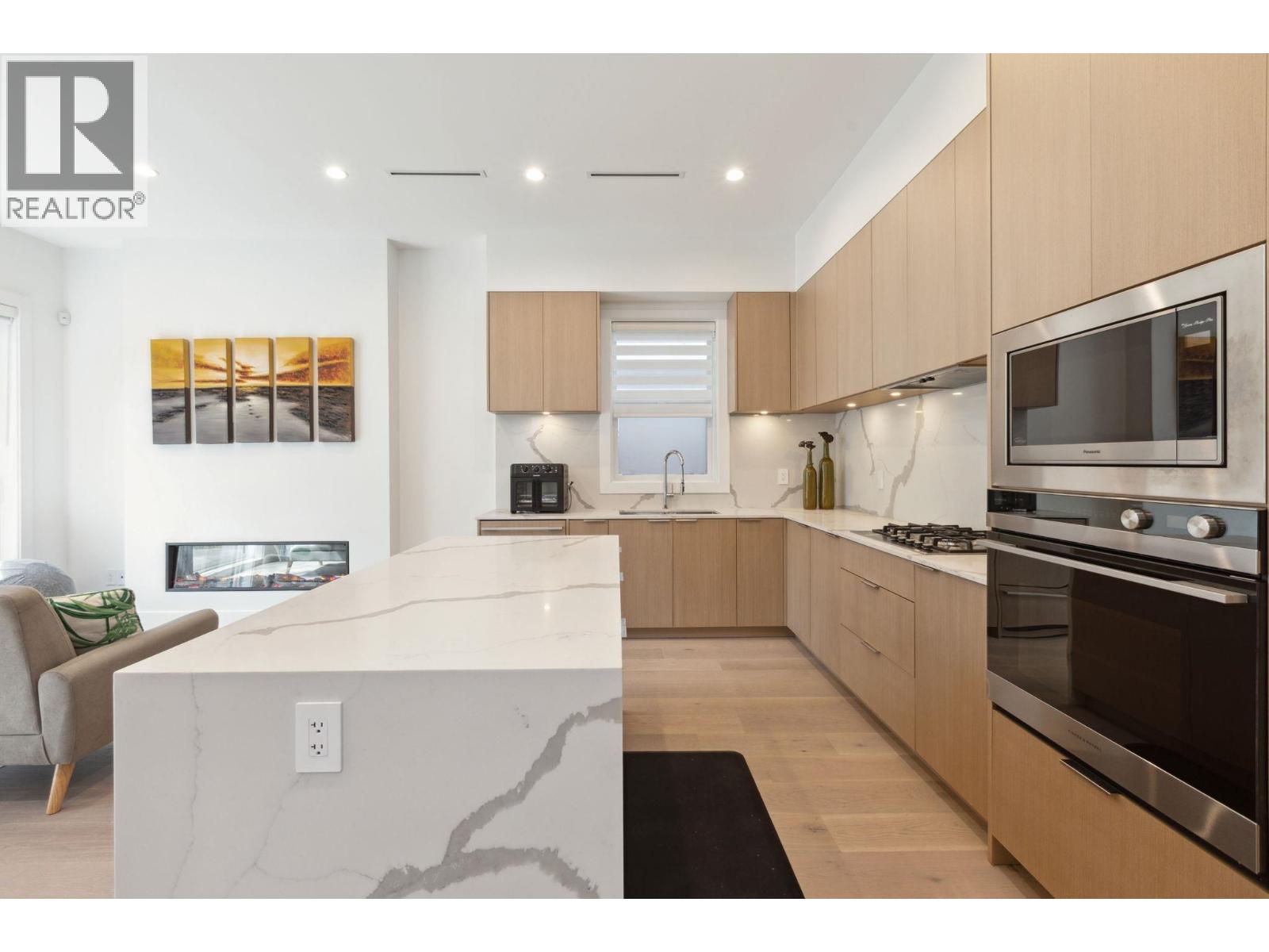 7855 ONTARIO STREET, Vancouver