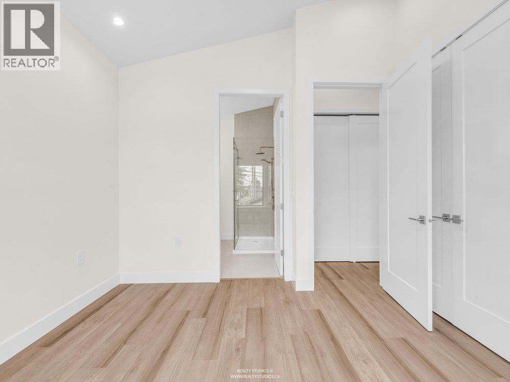 2 4257 KNIGHT STREET, Vancouver