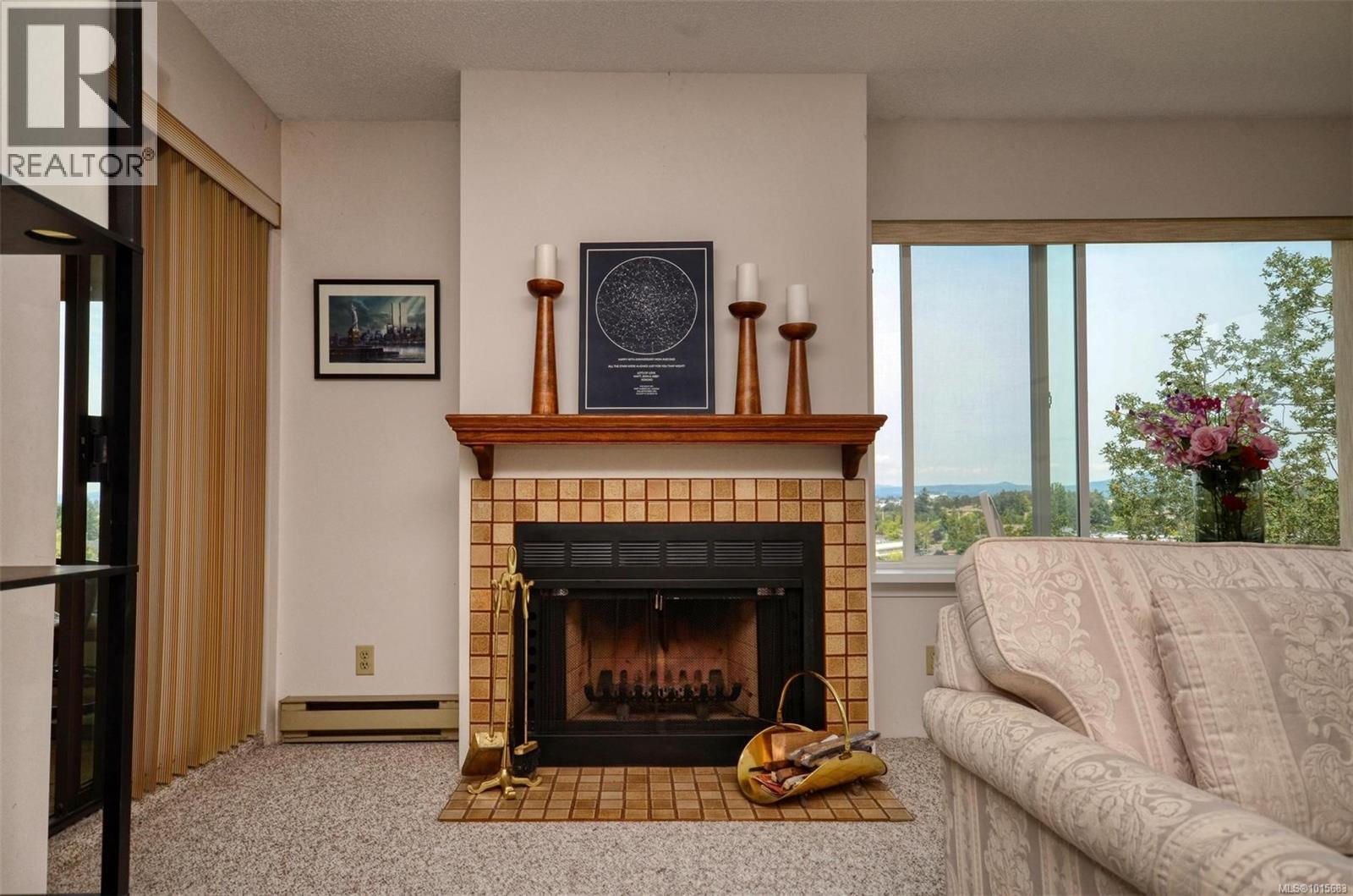 408 3260 Quadra Street, Saanich