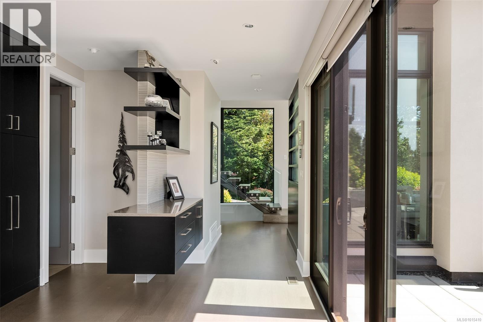  3724 Arbutus Ridge, Saanich