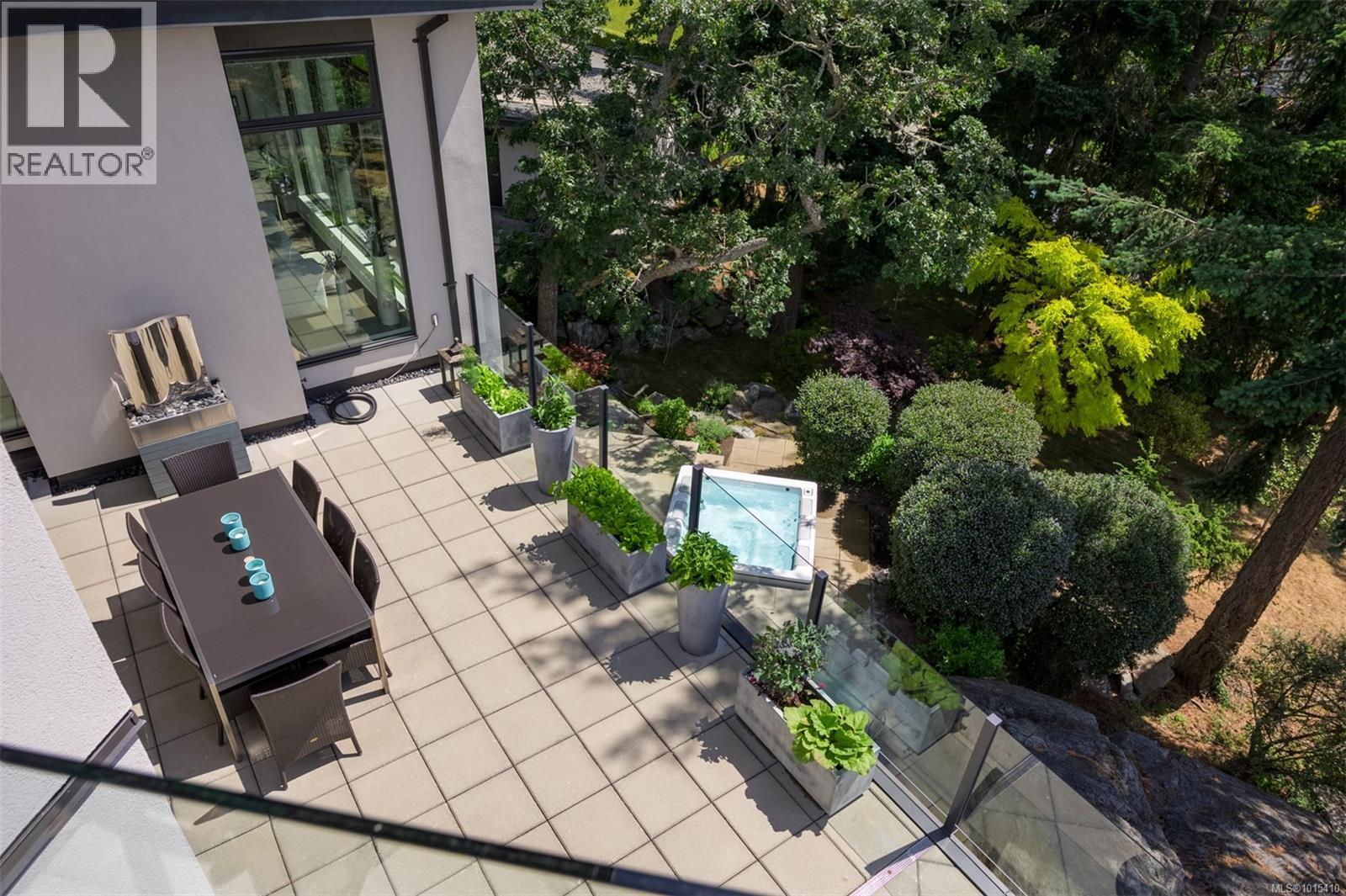  3724 Arbutus Ridge, Saanich