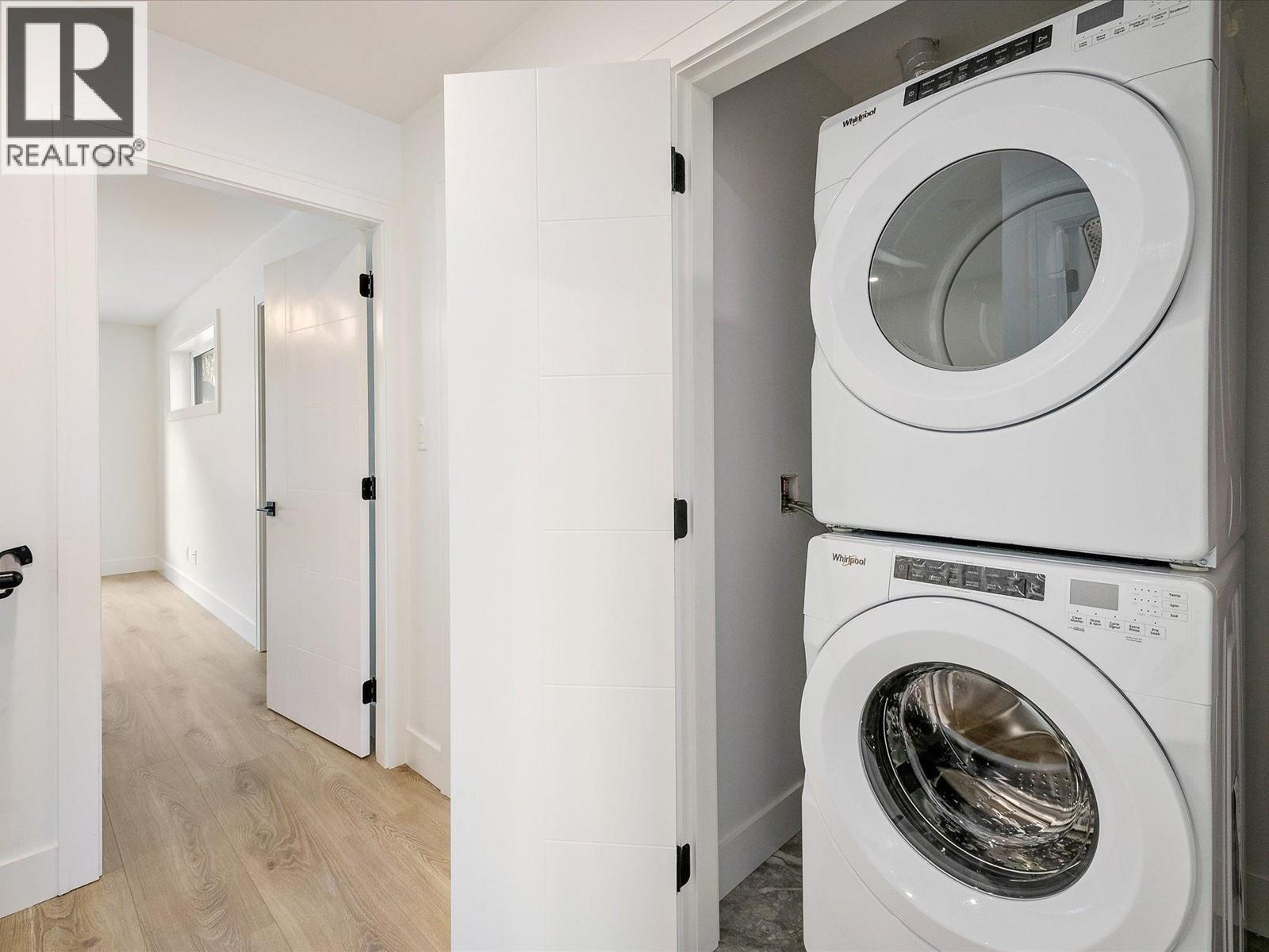 A or B 1003 PHARE CRESCENT, Pemberton