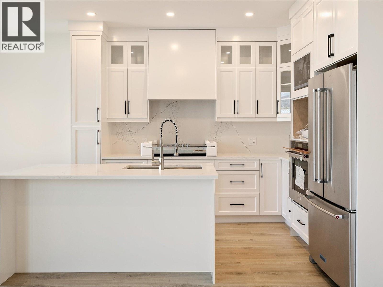 A or B 1003 PHARE CRESCENT, Pemberton