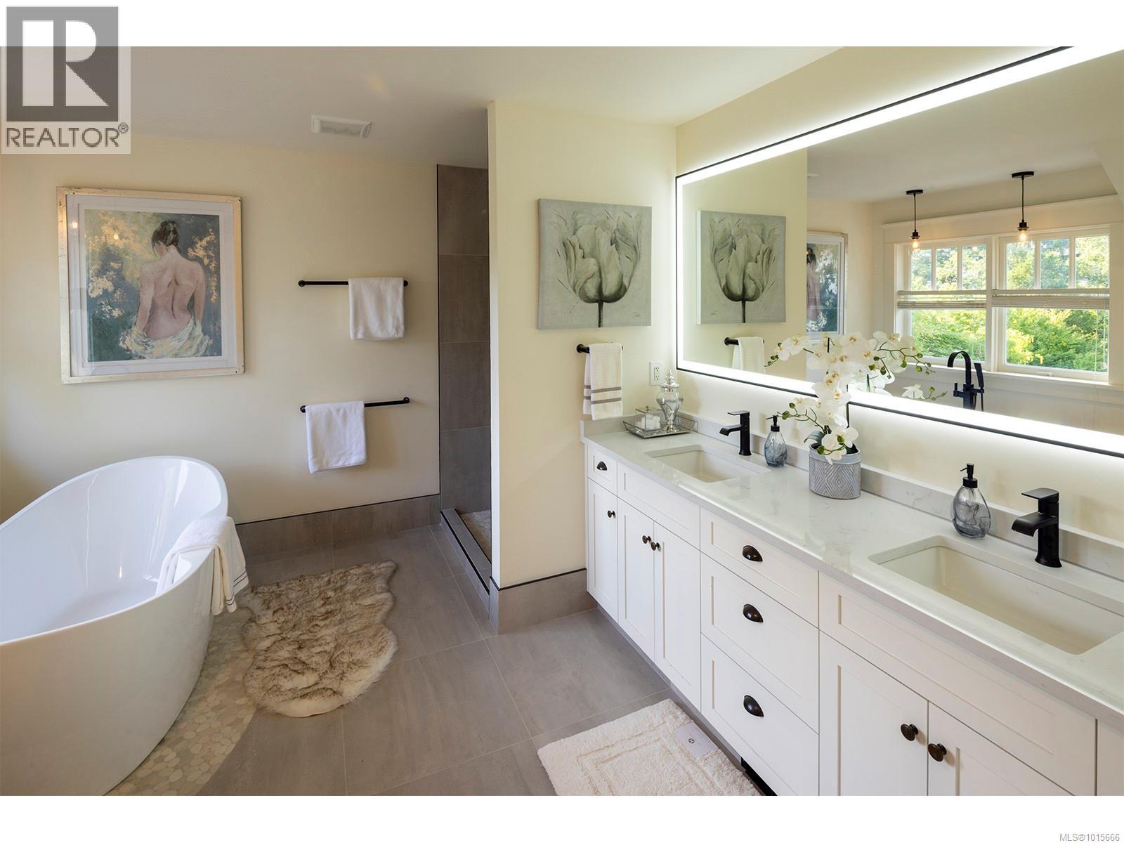 906 Mt. Newton Cross Rd, Central Saanich