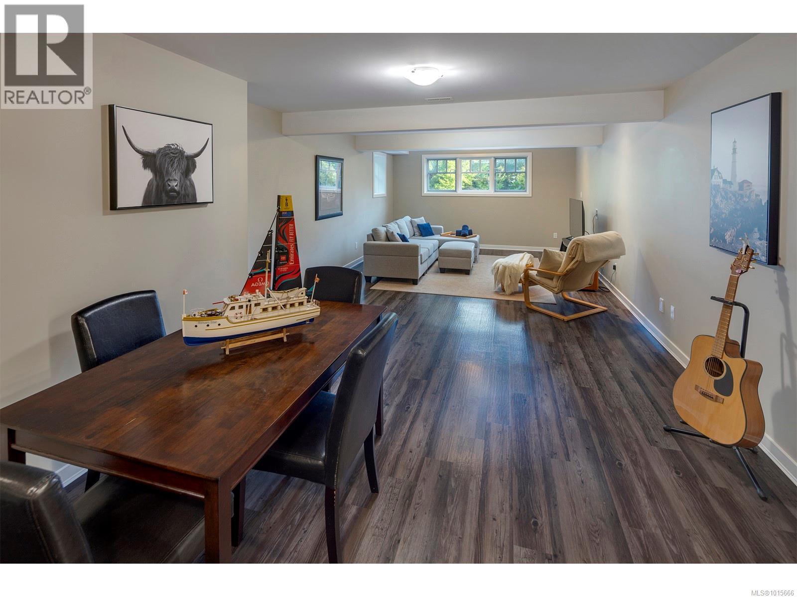 906 Mt. Newton Cross Rd, Central Saanich