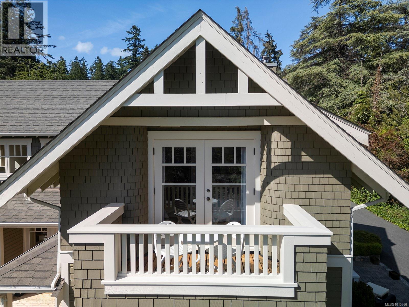 906 Mt. Newton Cross Rd, Central Saanich