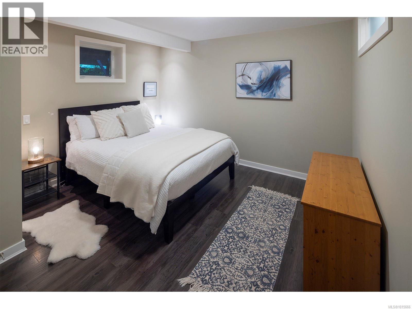 906 Mt. Newton Cross Rd, Central Saanich