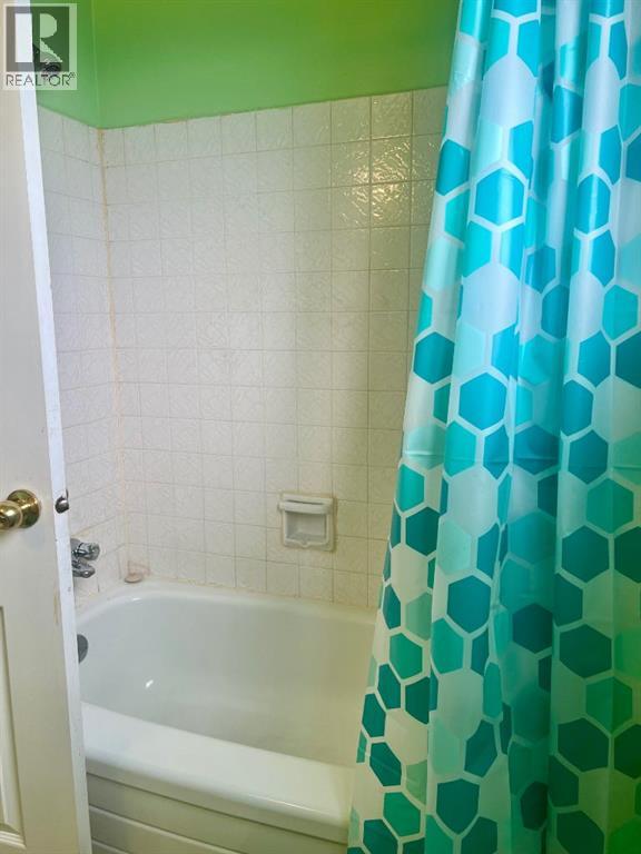 Single Family House for Sale in  Fonda Court SE Forest Heights Calgary 