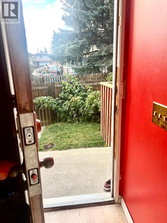 Single Family House for Sale in  Fonda Court SE Forest Heights Calgary 