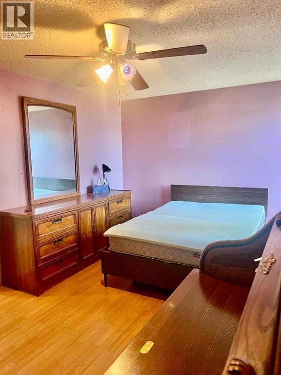 Single Family House for Sale in  Fonda Court SE Forest Heights Calgary 