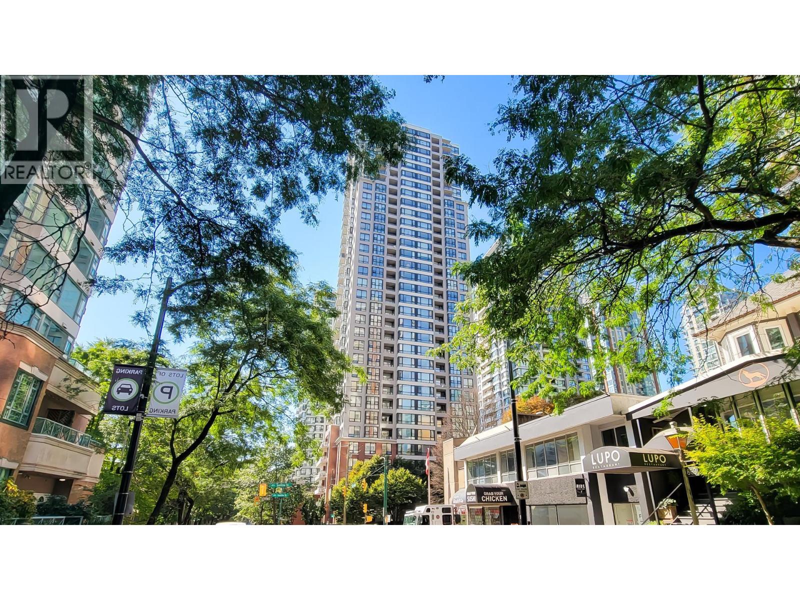802 909 MAINLAND STREET, Vancouver