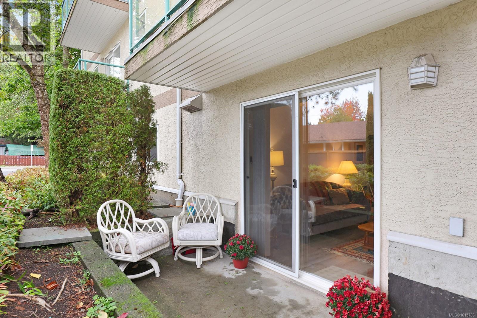 104 1355 Cumberland Rd, Courtenay