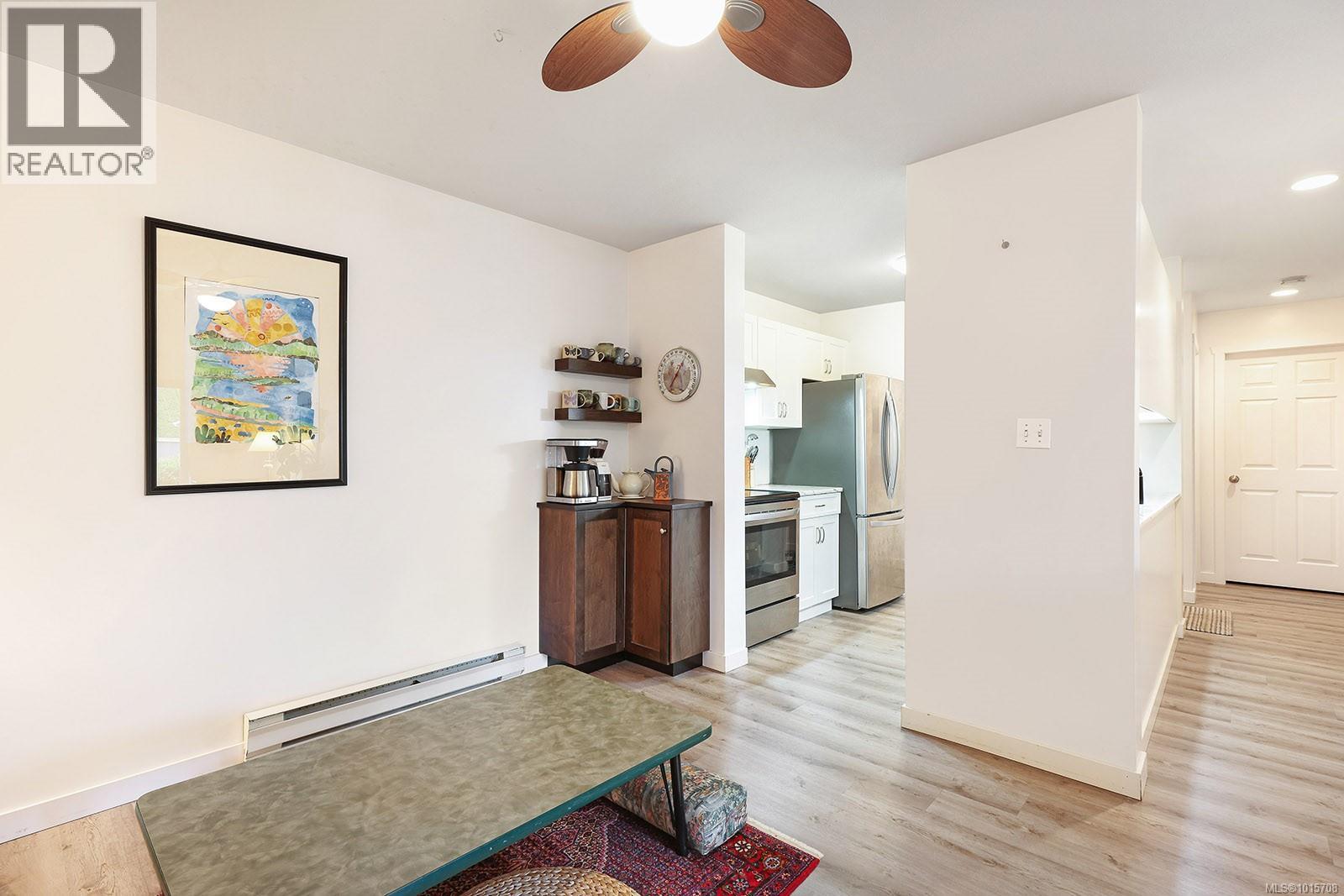 104 1355 Cumberland Rd, Courtenay