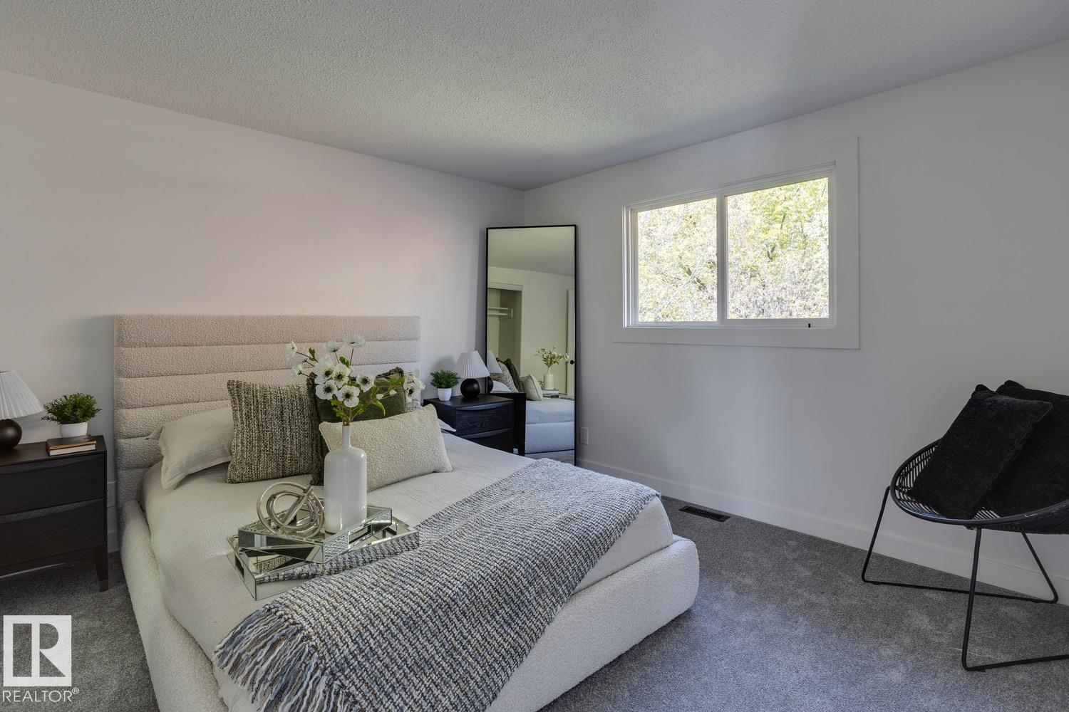 Single Family House for Sale in  RIDGEWOOD TC St. Albert 