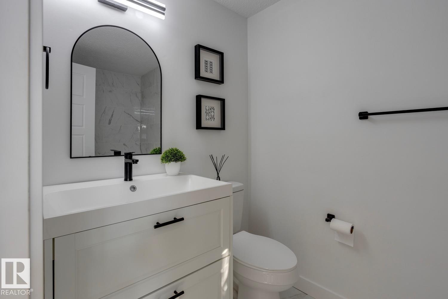 Single Family House for Sale in  RIDGEWOOD TC St. Albert 